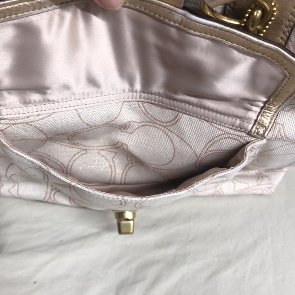 Coach Signature Gold Glitters Sparkly - Picture 15 of 16